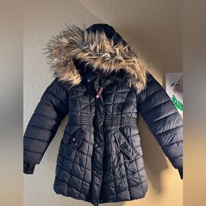 CANADÁ WEATHERGEAR Cozy Black Kids Puffer Jacket with Faux Fur Trim size 10-12